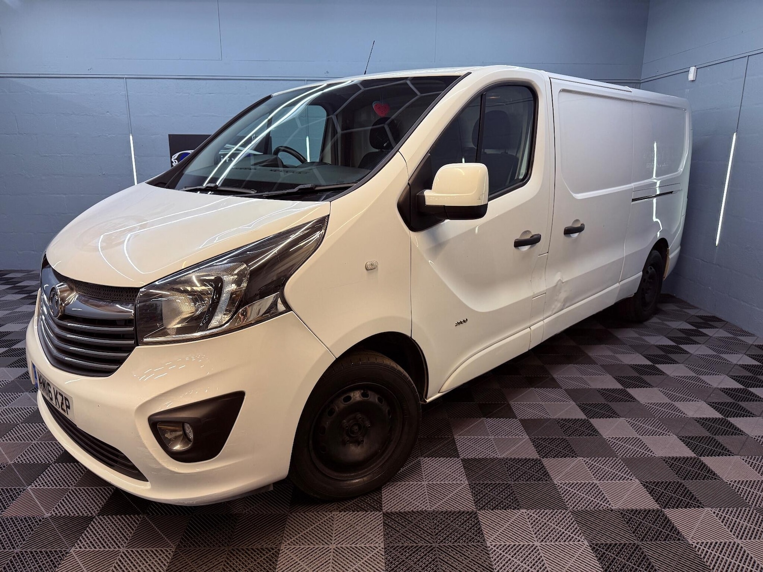Used Vauxhall Vivaro 2016 for sale - 76538061: Photo 1