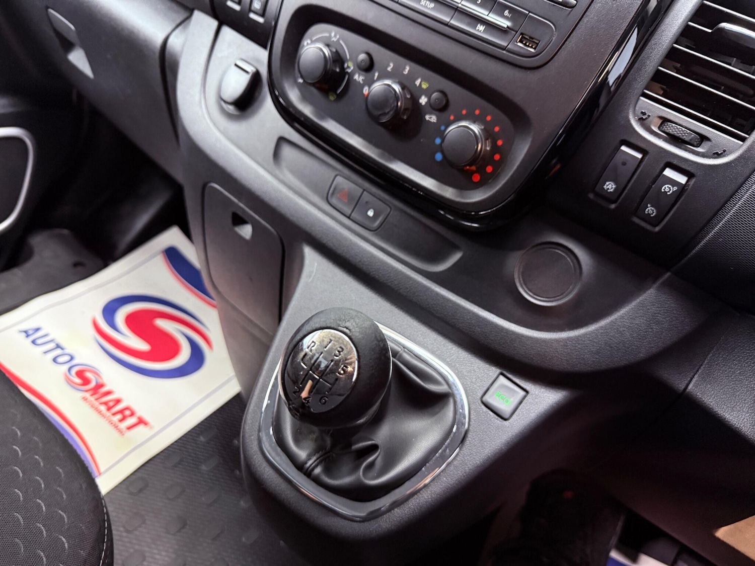 Used Vauxhall Vivaro 2016 for sale - 76538061: Photo 11