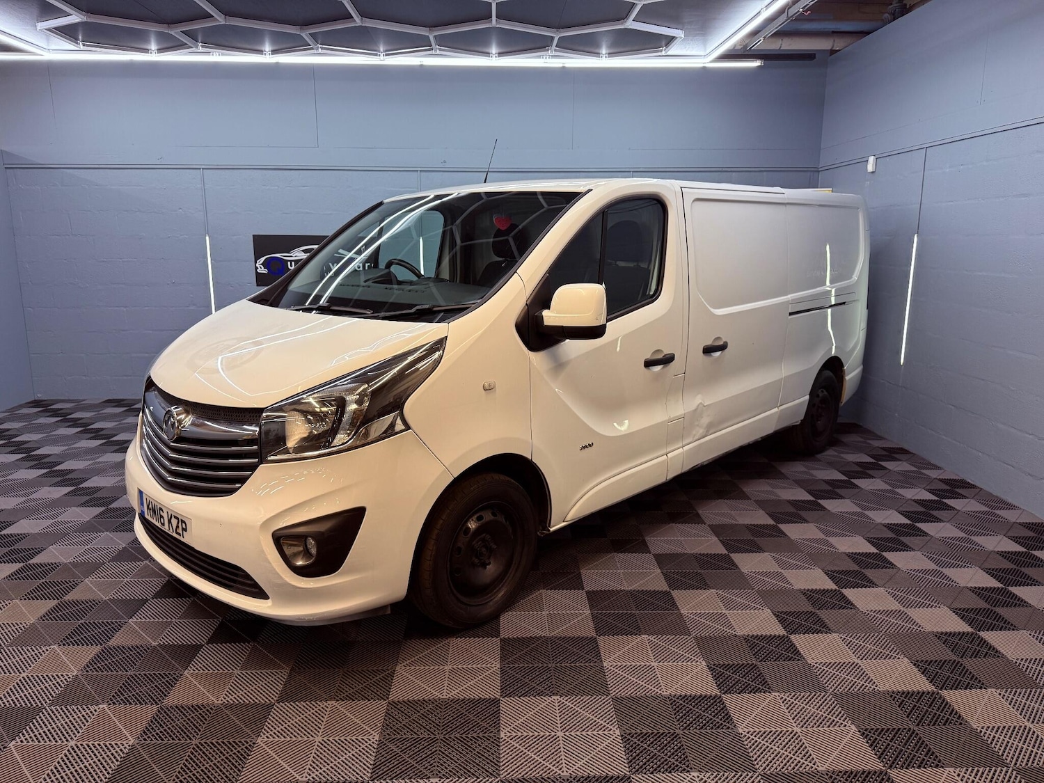 Used Vauxhall Vivaro 2016 for sale - 76538061: Photo 4