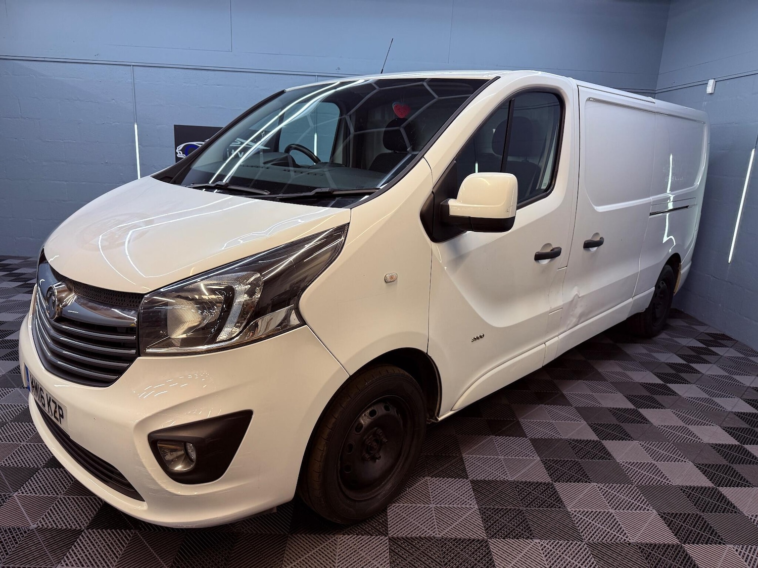 Used Vauxhall Vivaro 2016 for sale - 76538061: Photo 5