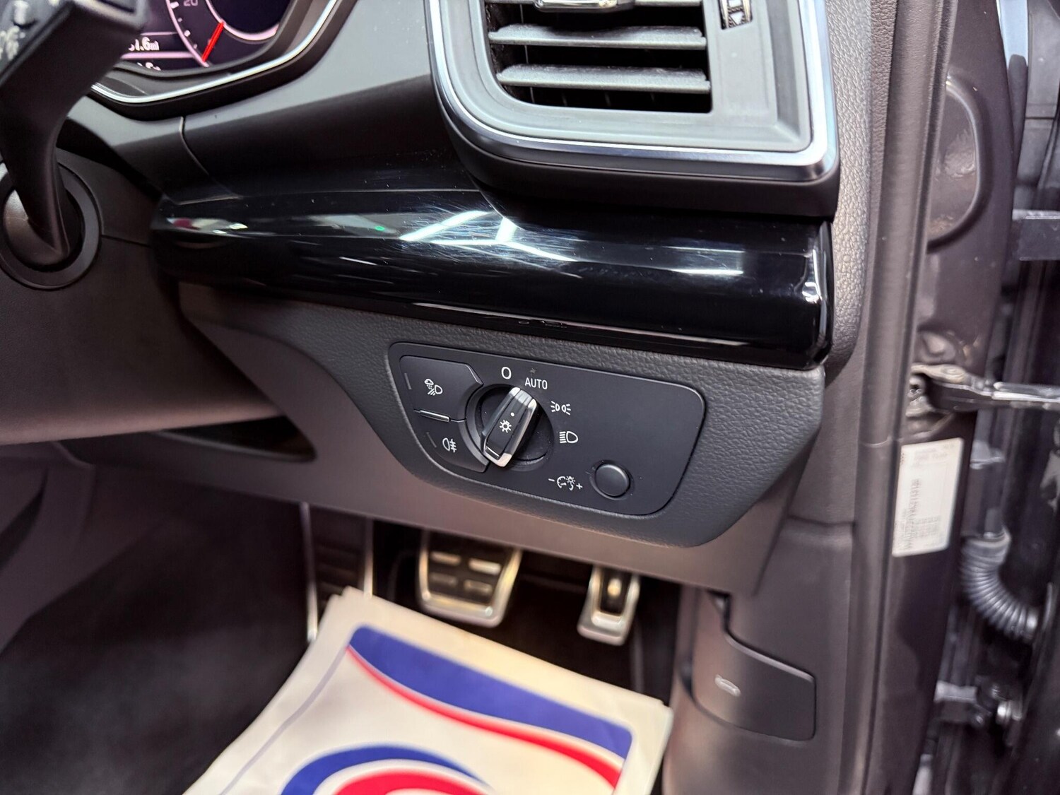 Used Audi Q5 for sale - 76997412: Photo 27