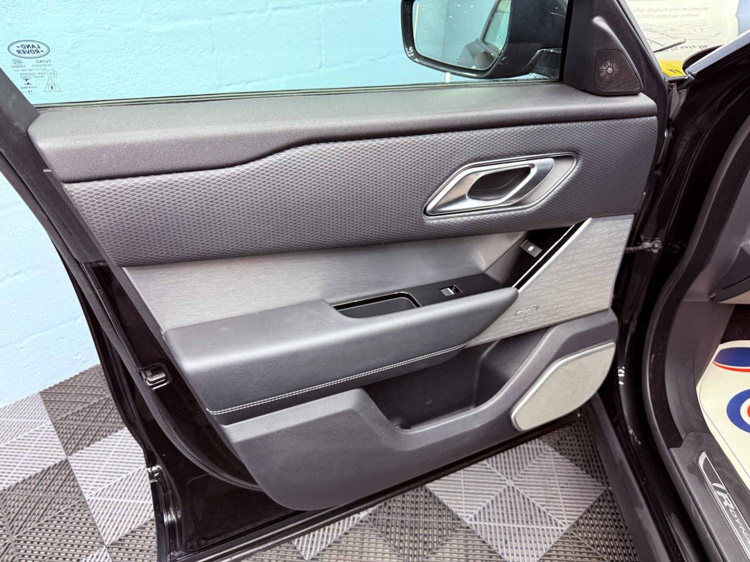 Used Land Rover Range Rover Velar for sale - 77598963: Photo 32