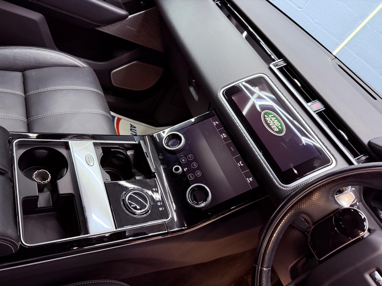 Used Land Rover Range Rover Velar for sale - 77598963: Photo 63