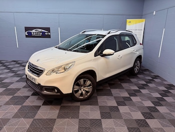Used Peugeot 2008 2015 for sale - 76538465: Photo