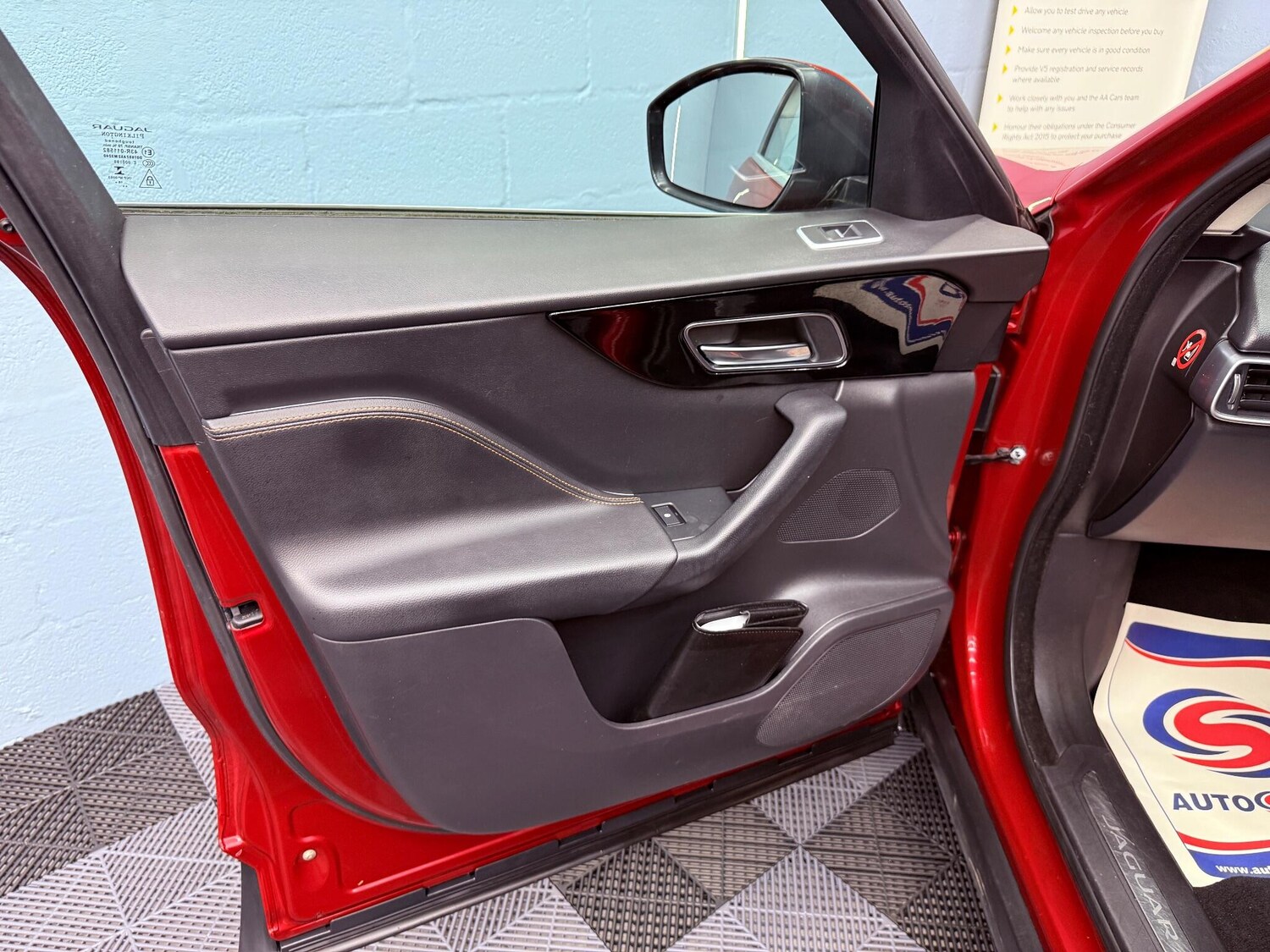 Used Jaguar F-Pace 2017 for sale - 75953865: Photo 21