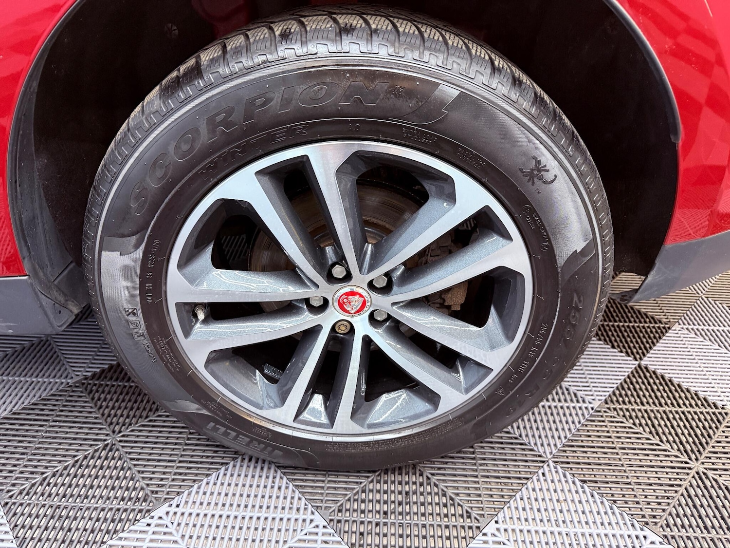 Used Jaguar F-Pace 2017 for sale - 75953865: Photo 26