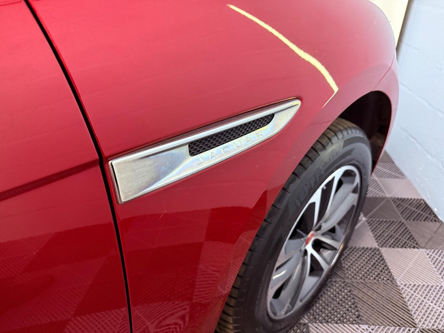 Used Jaguar F-Pace 2017 for sale - 75953865: Photo 37