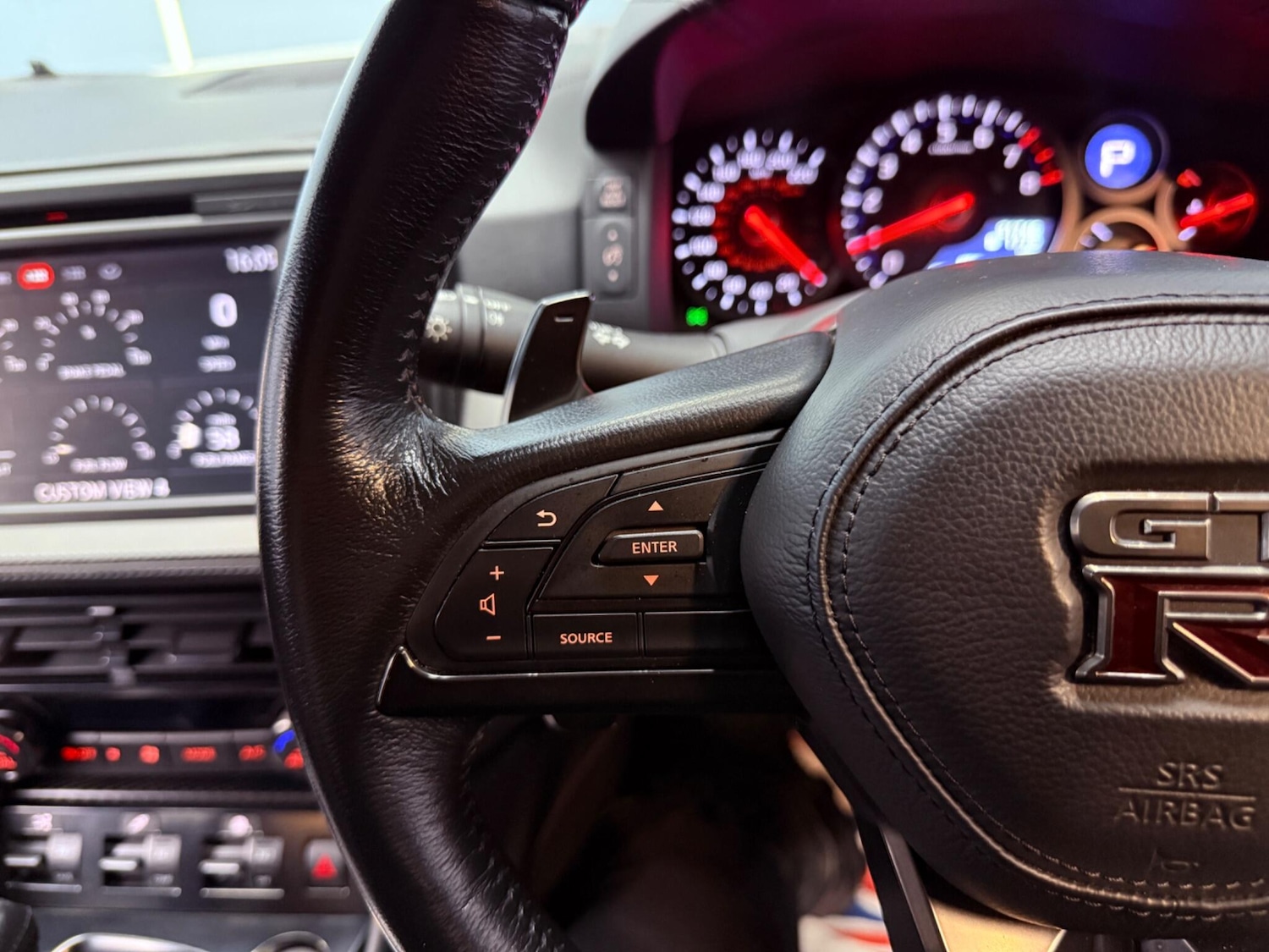 Used Nissan GT-R 2017 for sale - 77646780: Photo 40