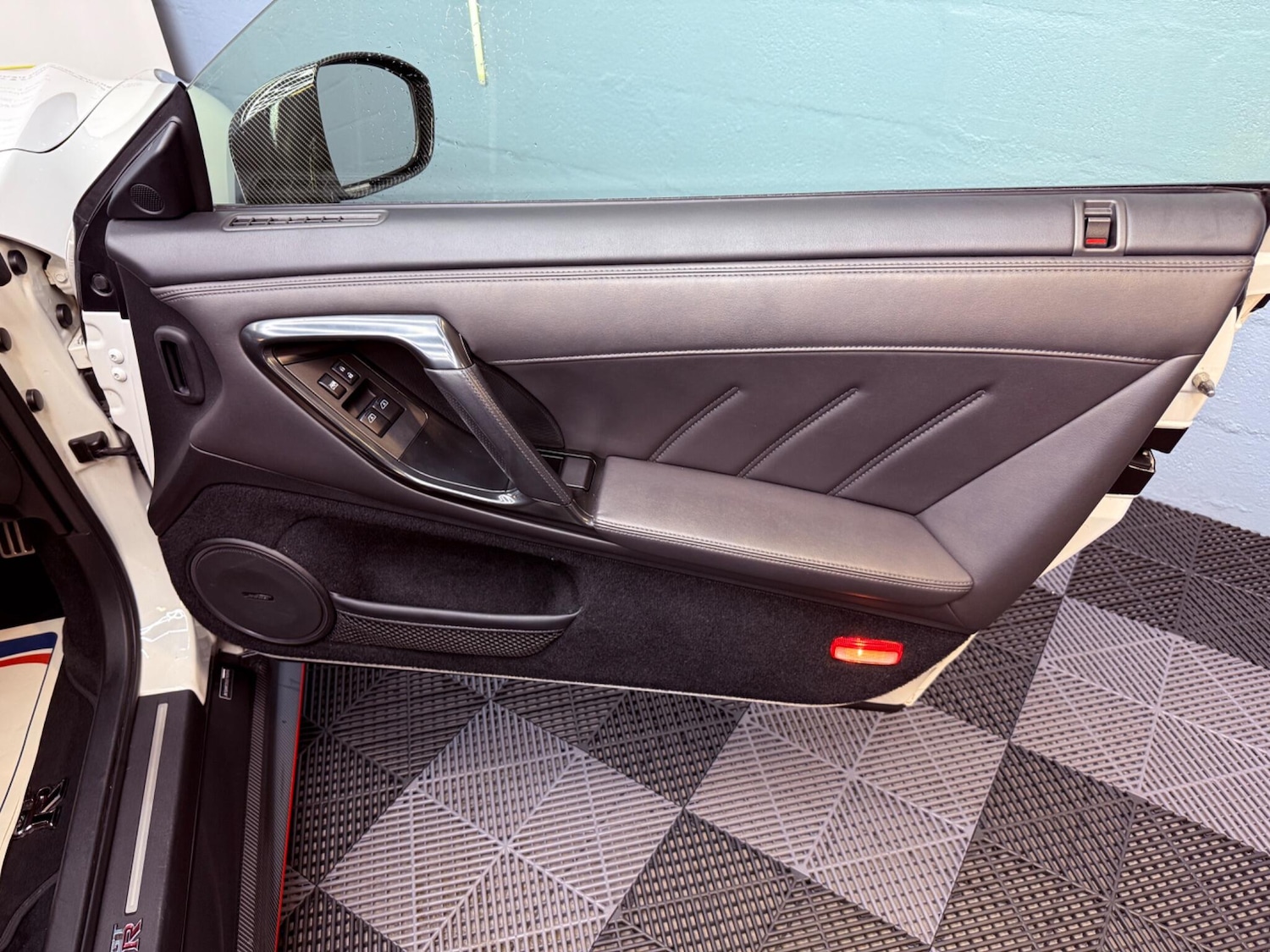 Used Nissan GT-R 2017 for sale - 77646780: Photo 77