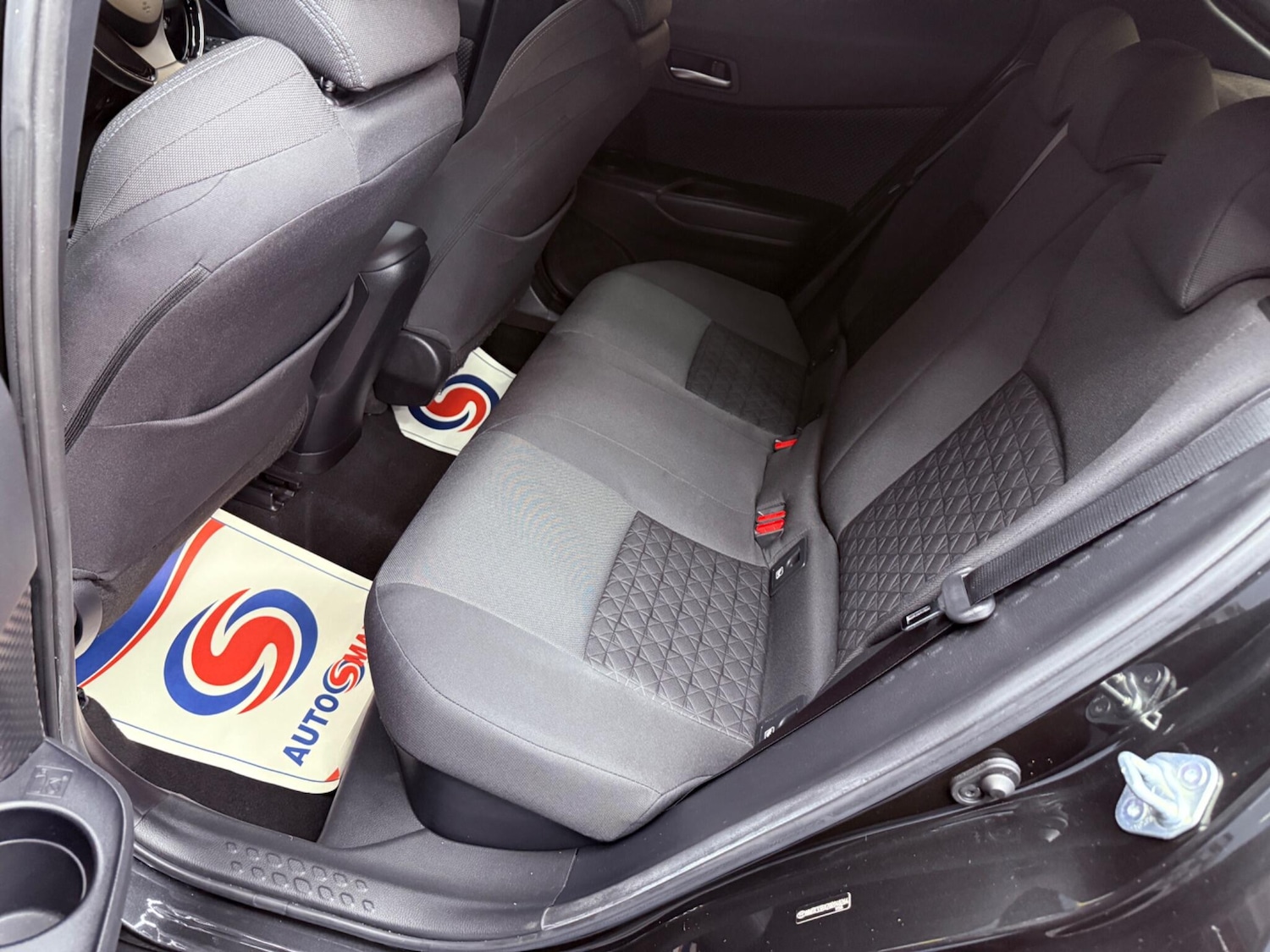 Used Toyota C-HR 2020 for sale - 77344078: Photo 34