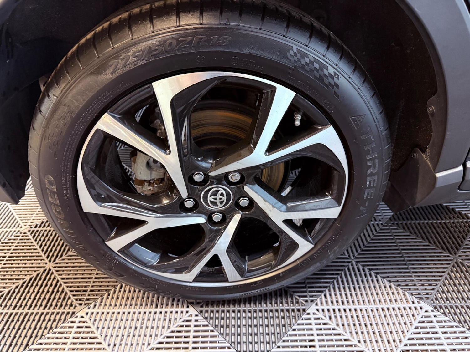 Used Toyota C-HR 2020 for sale - 77344078: Photo 41