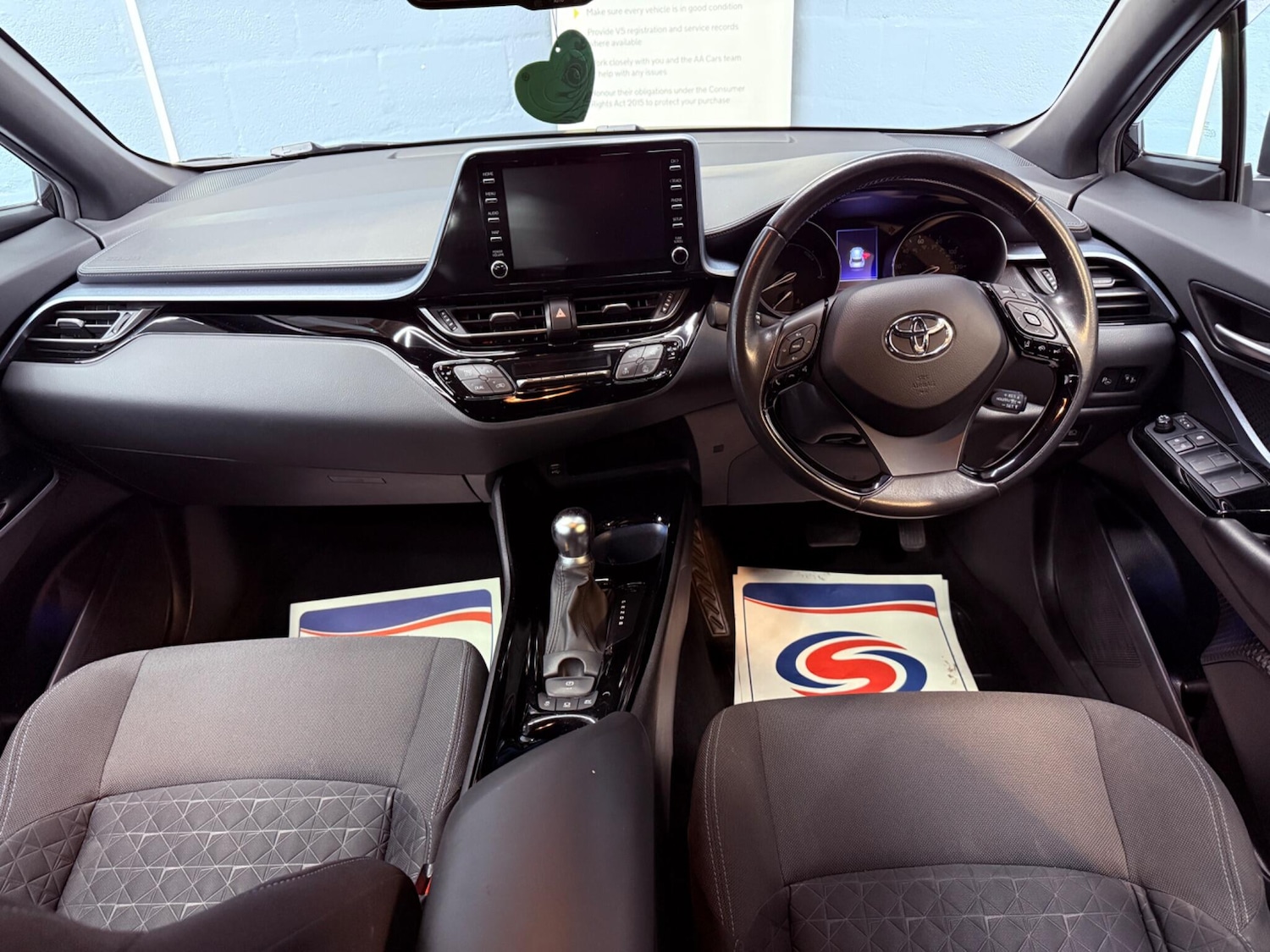 Used Toyota C-HR 2020 for sale - 77344078: Photo 45