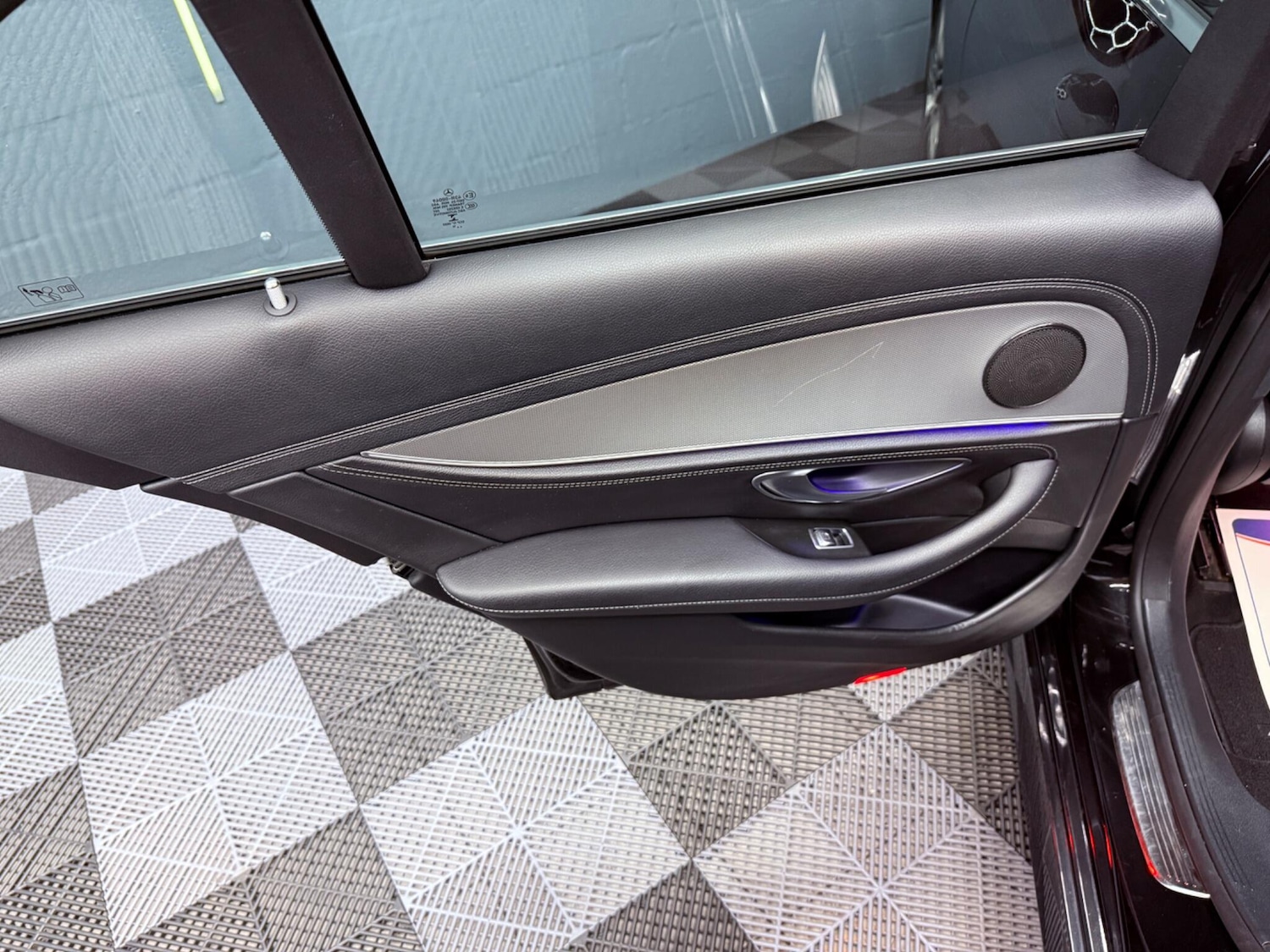 Used Mercedes-Benz E Class for sale - 77101870: Photo 33