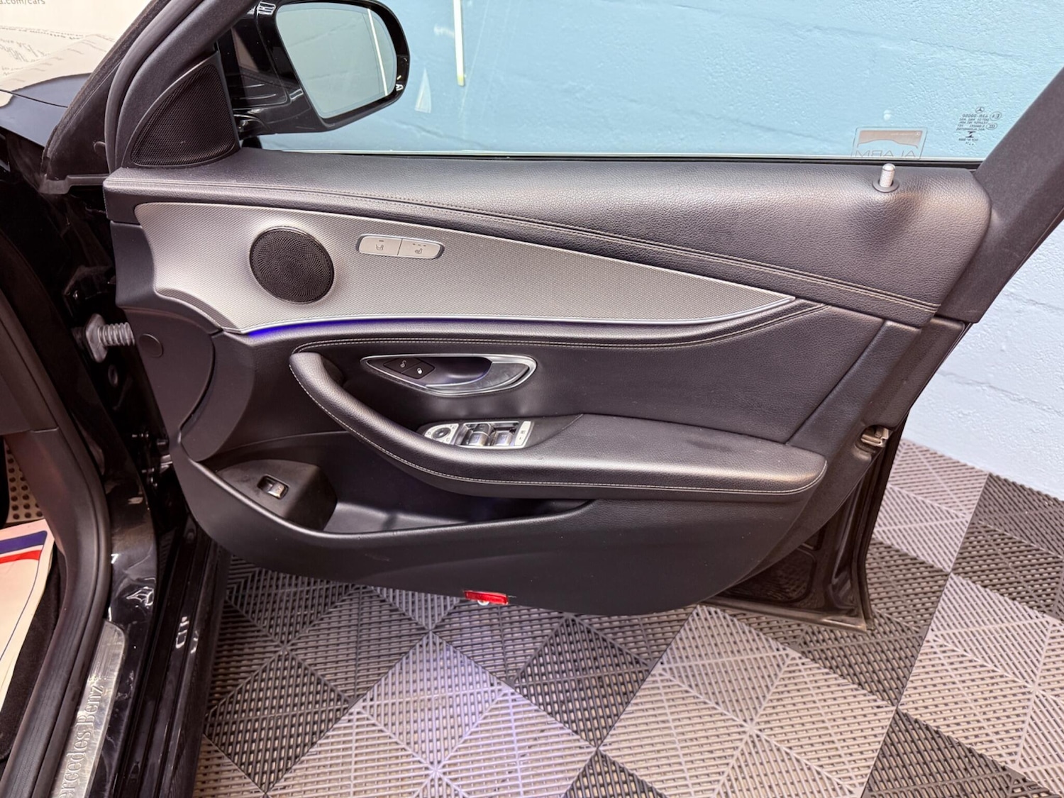 Used Mercedes-Benz E Class for sale - 77101870: Photo 45