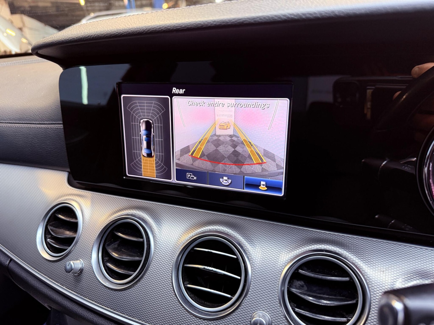 Used Mercedes-Benz E Class for sale - 77101870: Photo 8