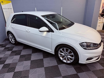 Used Volkswagen Golf 2017 for sale - 75225106: Photo