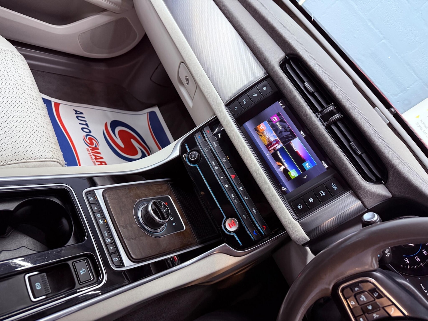 Used Jaguar XF 2017 for sale - 77386962: Photo 19