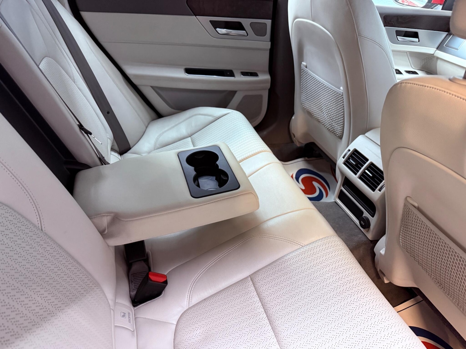 Used Jaguar XF 2017 for sale - 77386962: Photo 45