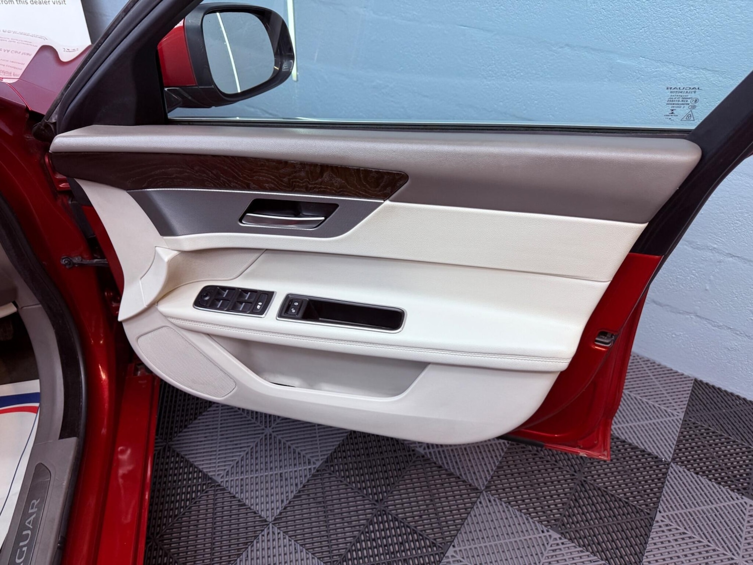 Used Jaguar XF 2017 for sale - 77386962: Photo 52