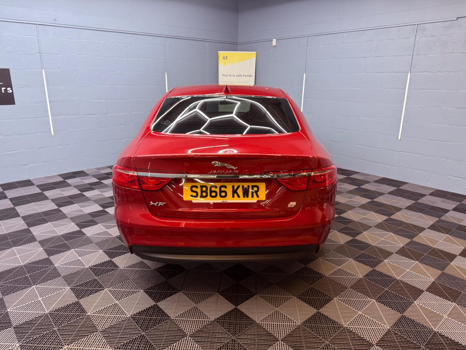 Used Jaguar XF 2017 for sale - 77386962: Photo 60