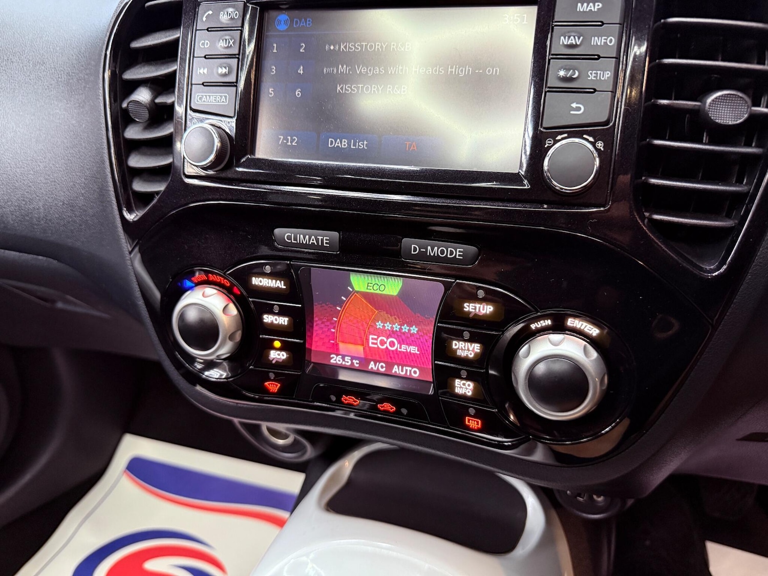 Used Nissan Juke 2015 for sale - 76270435: Photo 11