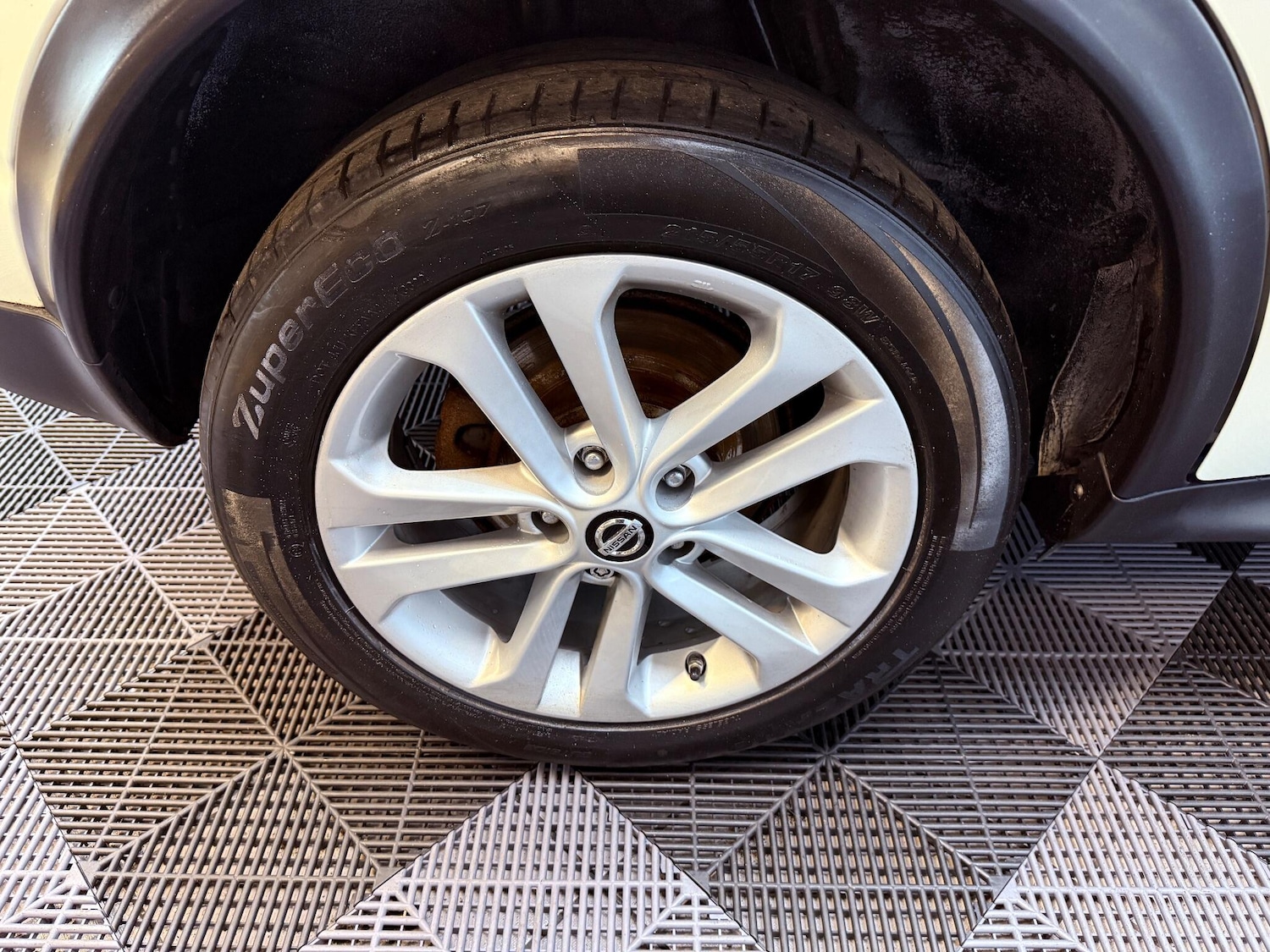 Used Nissan Juke 2015 for sale - 76270435: Photo 37