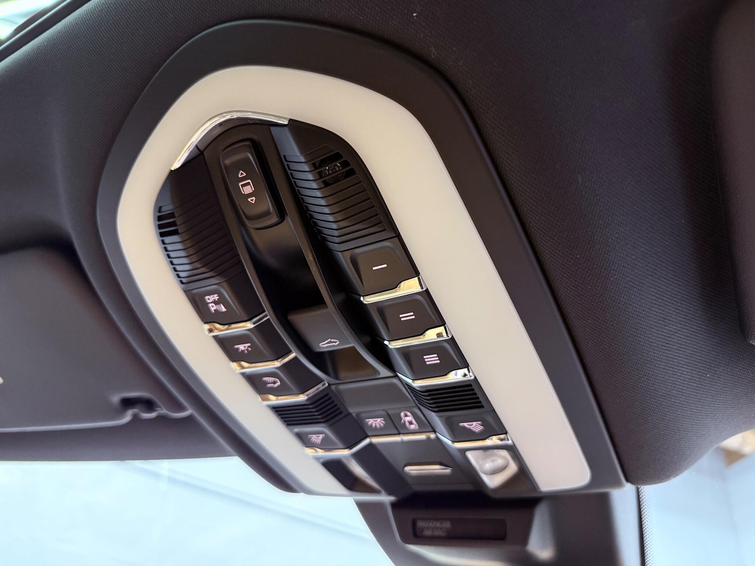 Used Porsche Macan 2017 for sale - 77351671: Photo 17