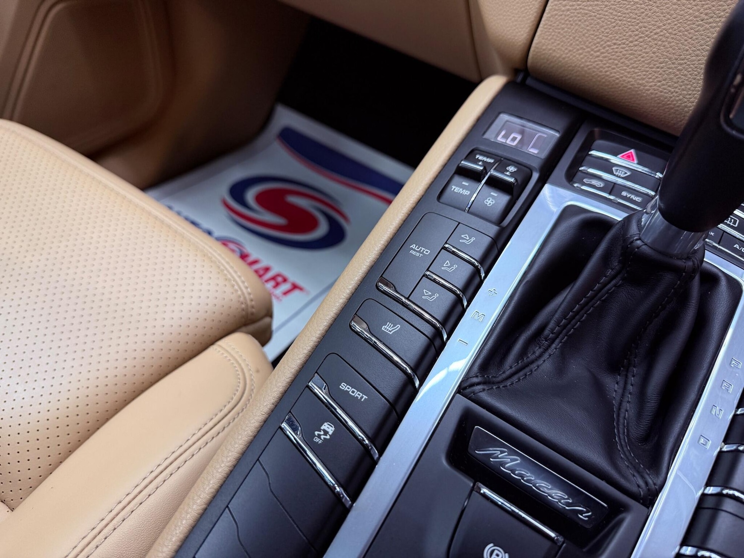 Used Porsche Macan 2017 for sale - 77351671: Photo 26