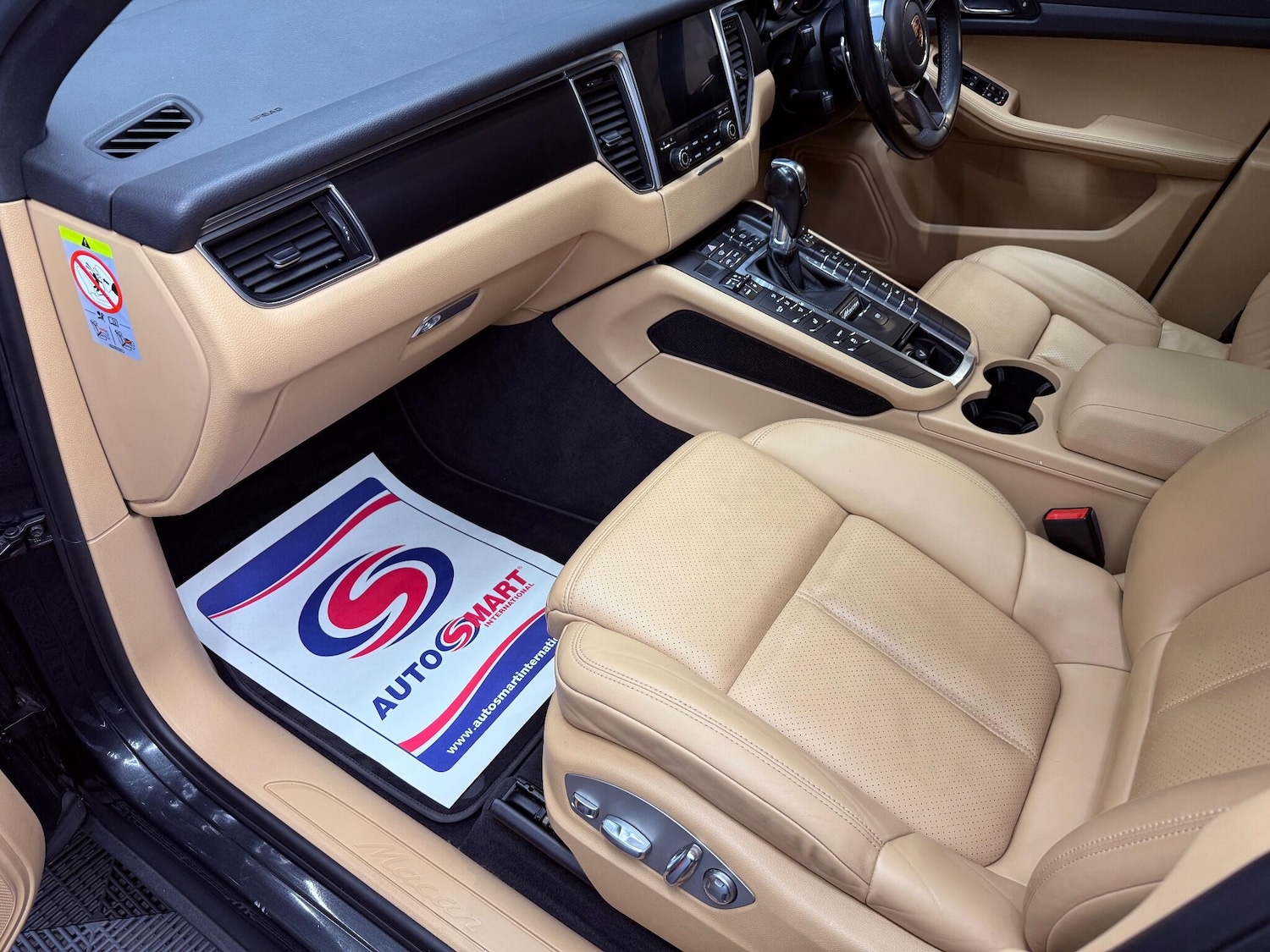 Used Porsche Macan 2017 for sale - 77351671: Photo 41