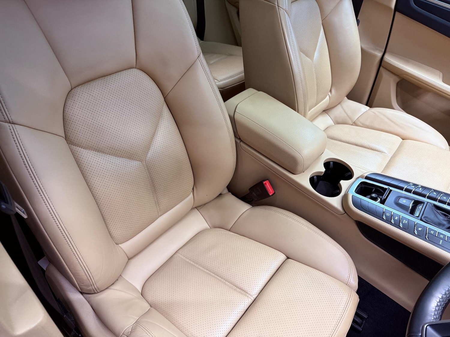 Used Porsche Macan 2017 for sale - 77351671: Photo 67