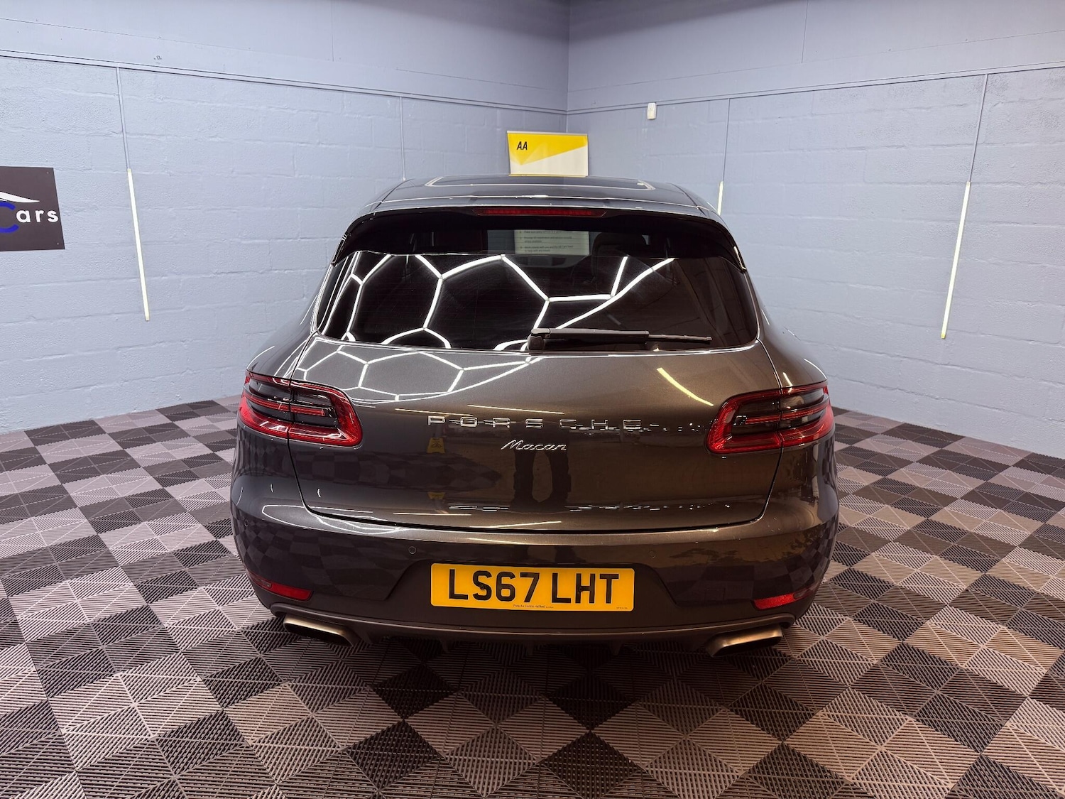 Used Porsche Macan 2017 for sale - 77351671: Photo 77