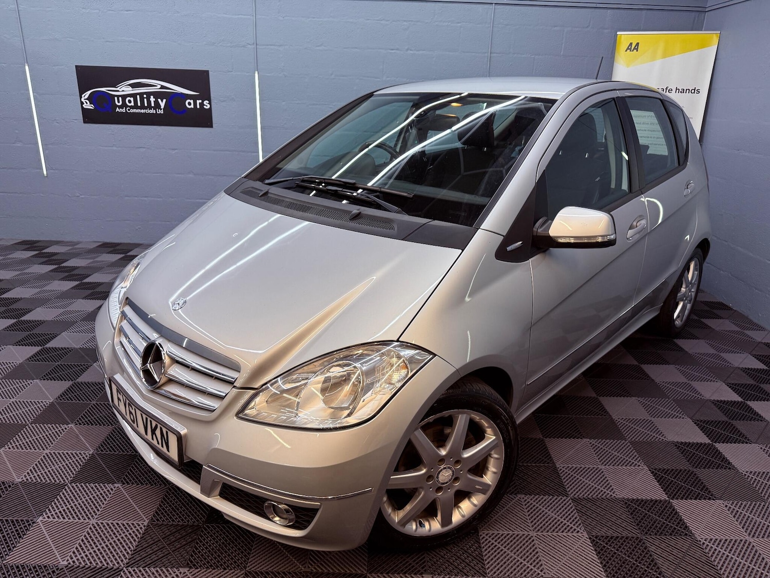 Used Mercedes-Benz A-Class 2011 for sale - 76952341: Photo 1