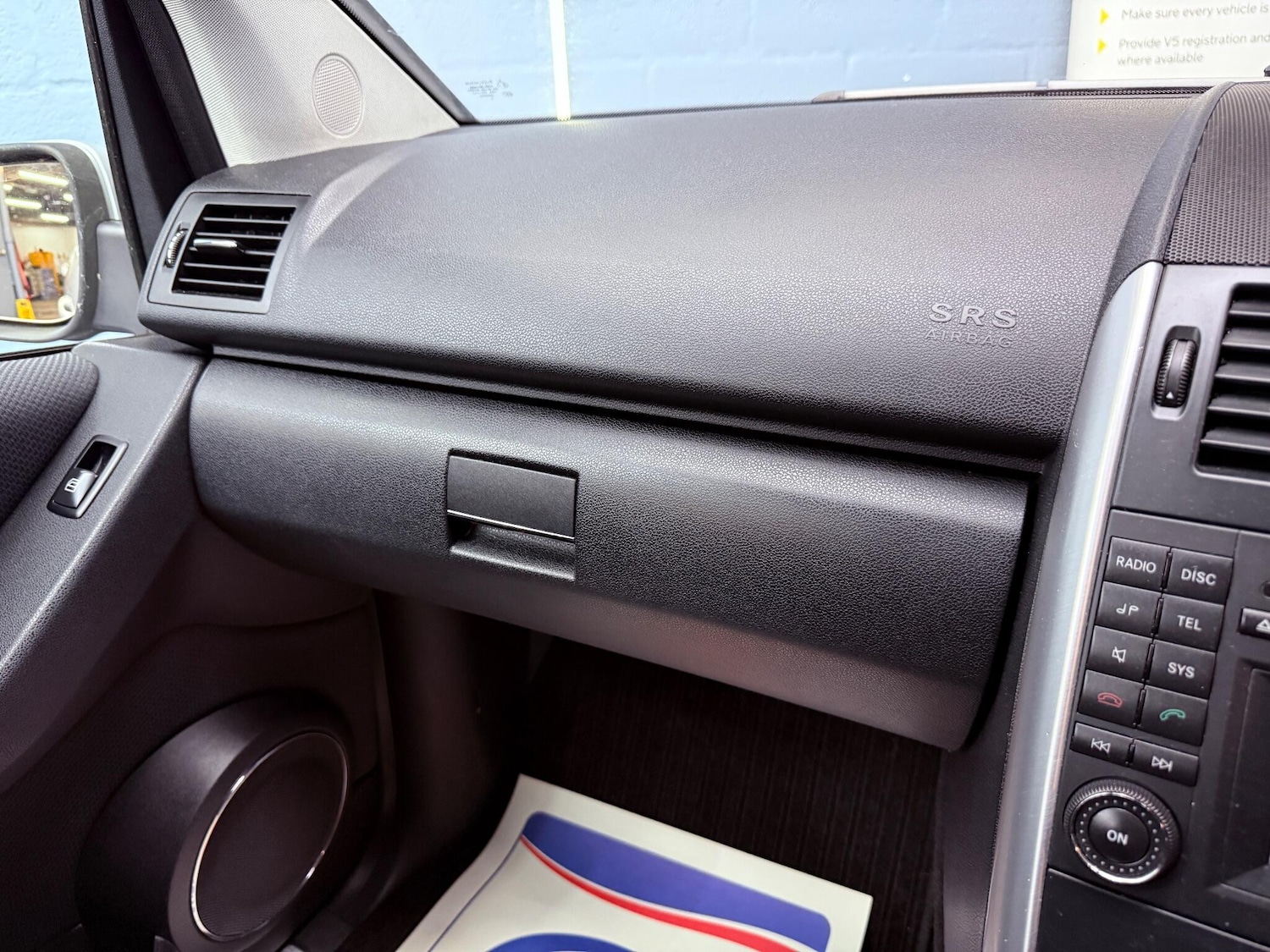 Used Mercedes-Benz A-Class 2011 for sale - 76952341: Photo 9