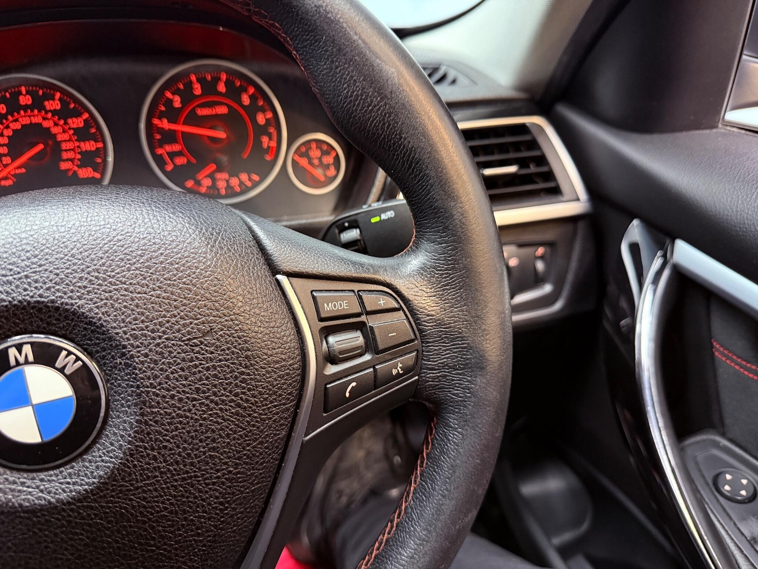 Used BMW 3 Series 2018 for sale - 76771756: Photo 22