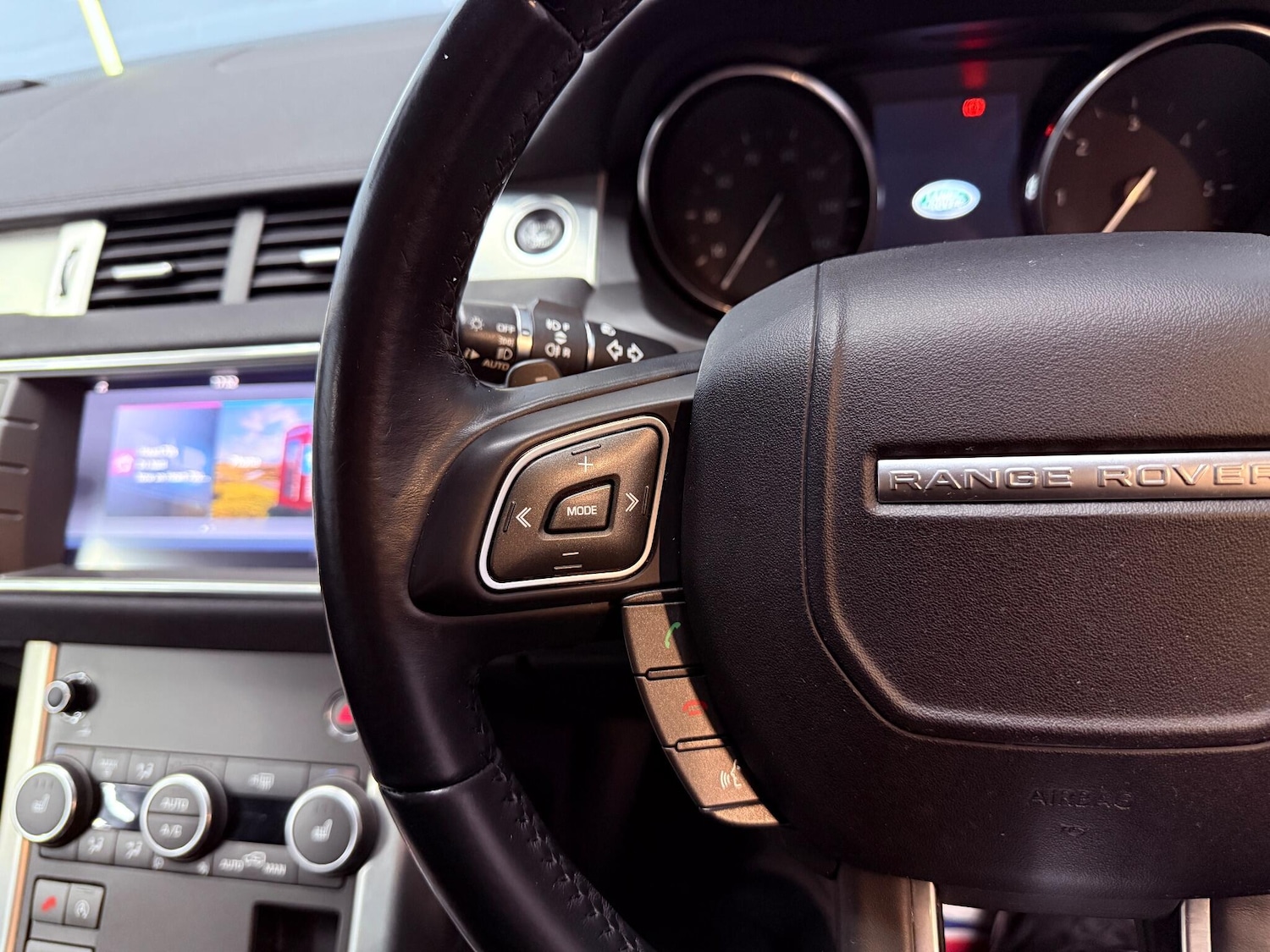 Used Land Rover Range Rover Evoque 2016 for sale - 76671671: Photo 21