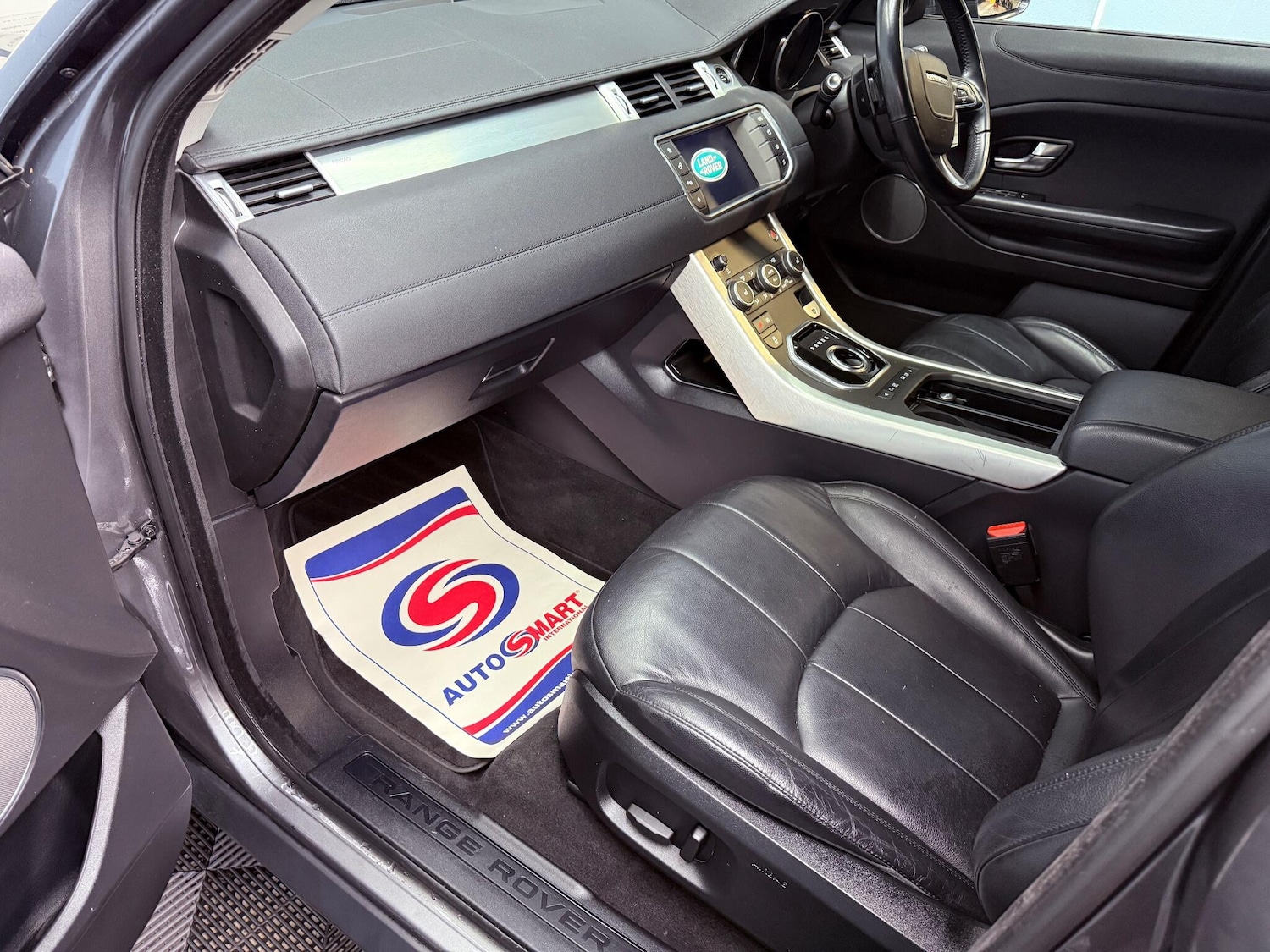 Used Land Rover Range Rover Evoque 2016 for sale - 76671671: Photo 32