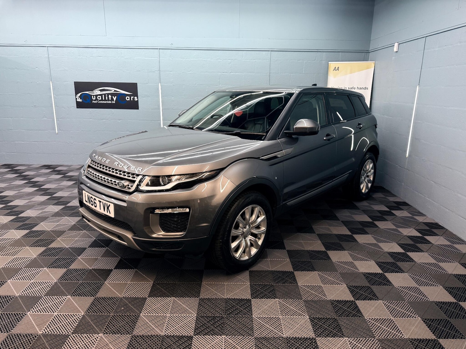 Used Land Rover Range Rover Evoque 2016 for sale - 76671671: Photo 5