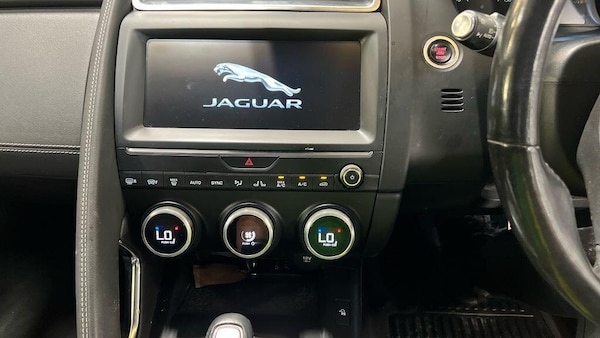 Used Jaguar E-Pace 2019 for sale - 76214063: Photo 10