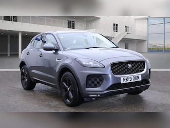 Used Jaguar E-Pace 2019 for sale - 76214063: Photo 2
