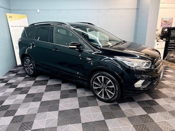 Used Ford Kuga 2017 for sale - 77237777: Photo