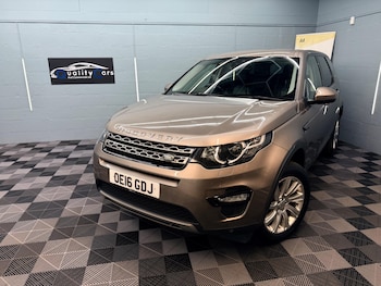 Used Land Rover Discovery Sport 2016 for sale - 77794302: Photo