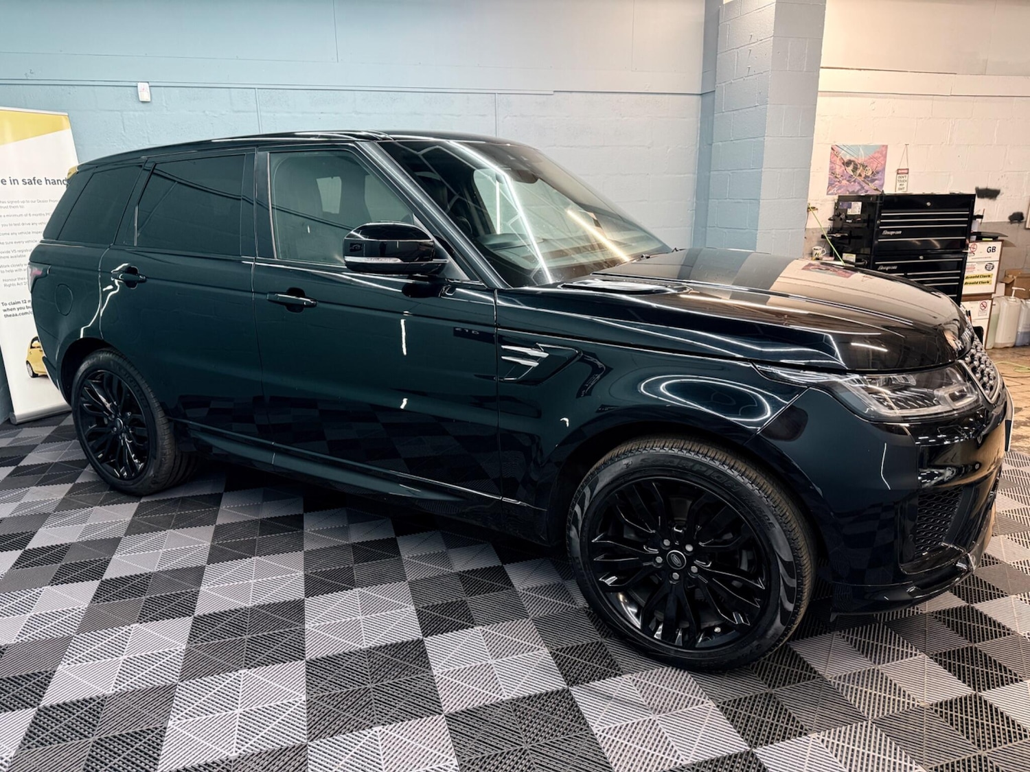 Used Land Rover Range Rover Sport 2018 for sale - 77230524: Photo 4