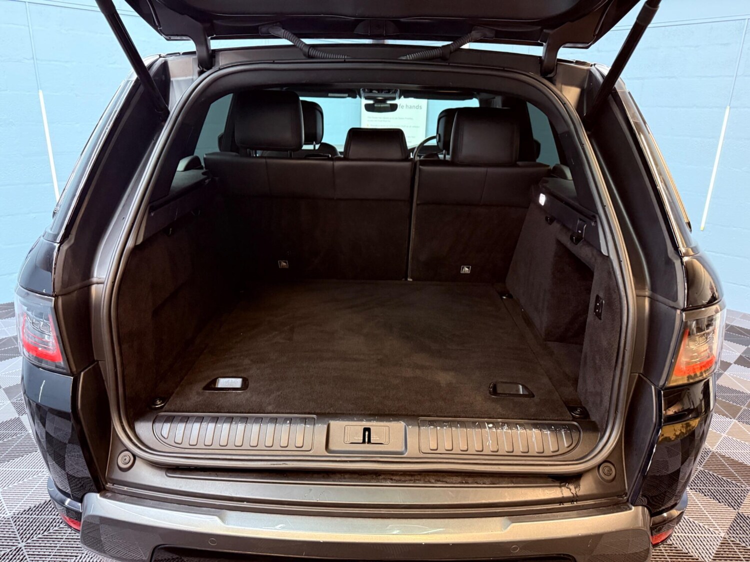 Used Land Rover Range Rover Sport 2018 for sale - 77230524: Photo 46