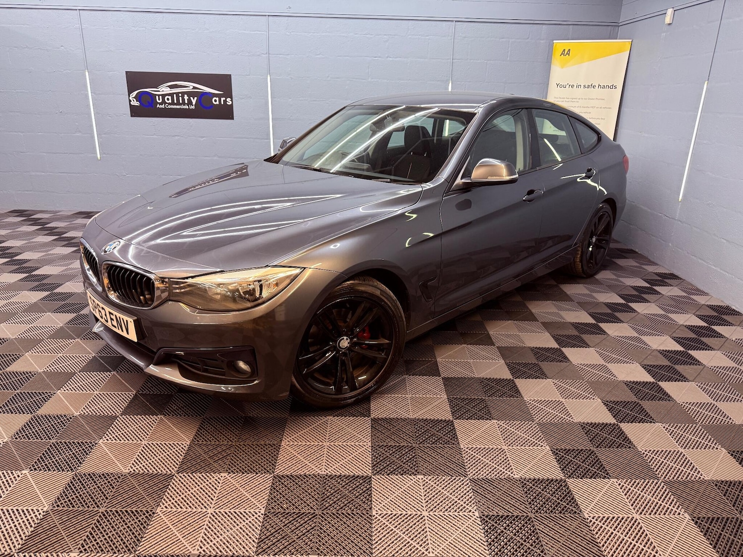 Used BMW 3 Series Gran Turismo 2013 for sale - 75928553: Photo 2