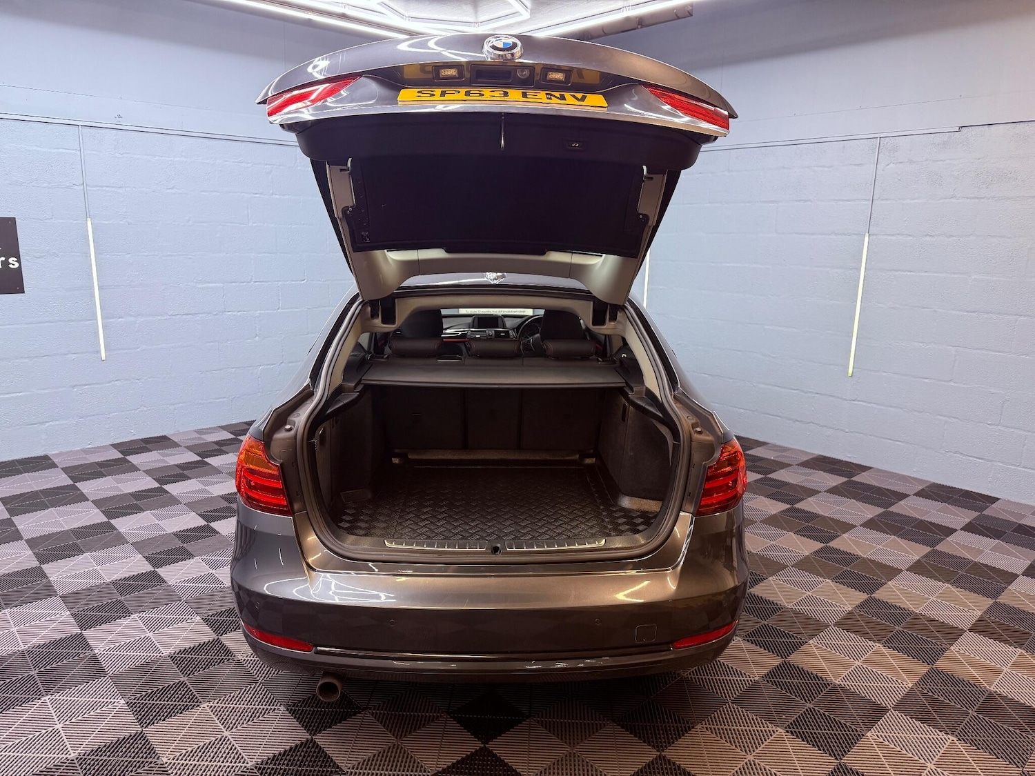 Used BMW 3 Series Gran Turismo 2013 for sale - 75928553: Photo 31