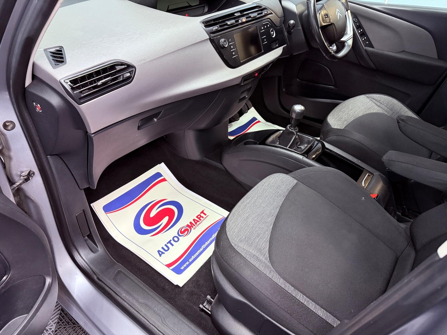 Used Citroen C4 Grand Picasso 2017 for sale - 76994546: Photo 27