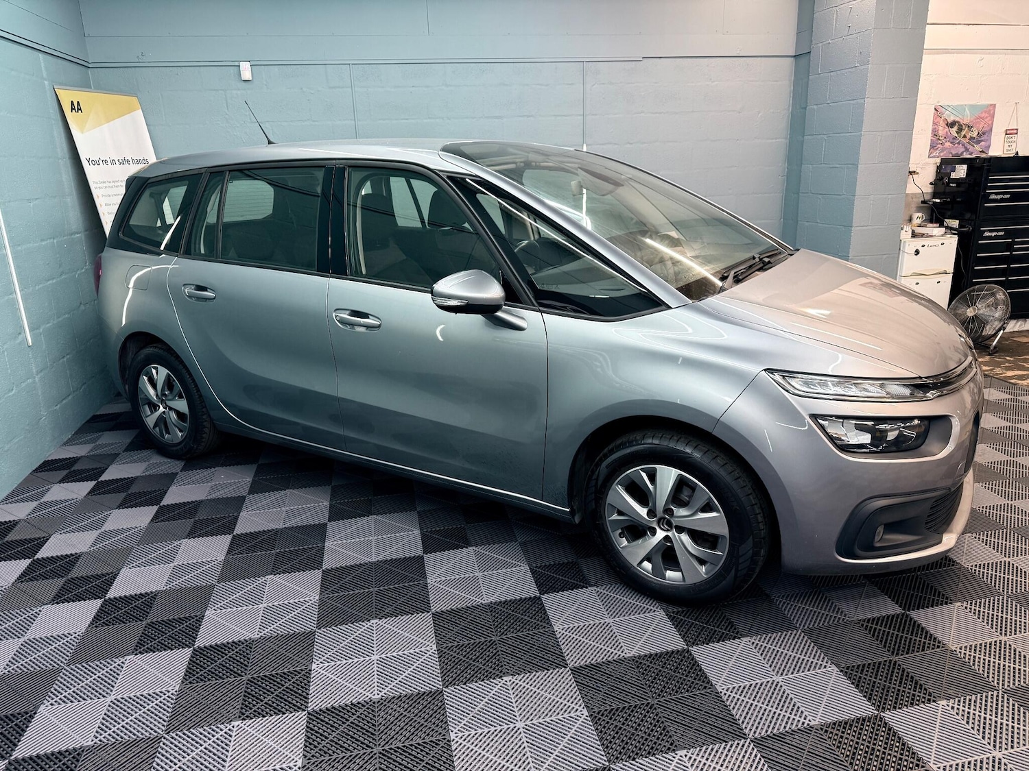 Used Citroen C4 Grand Picasso 2017 for sale - 76994546: Photo 3