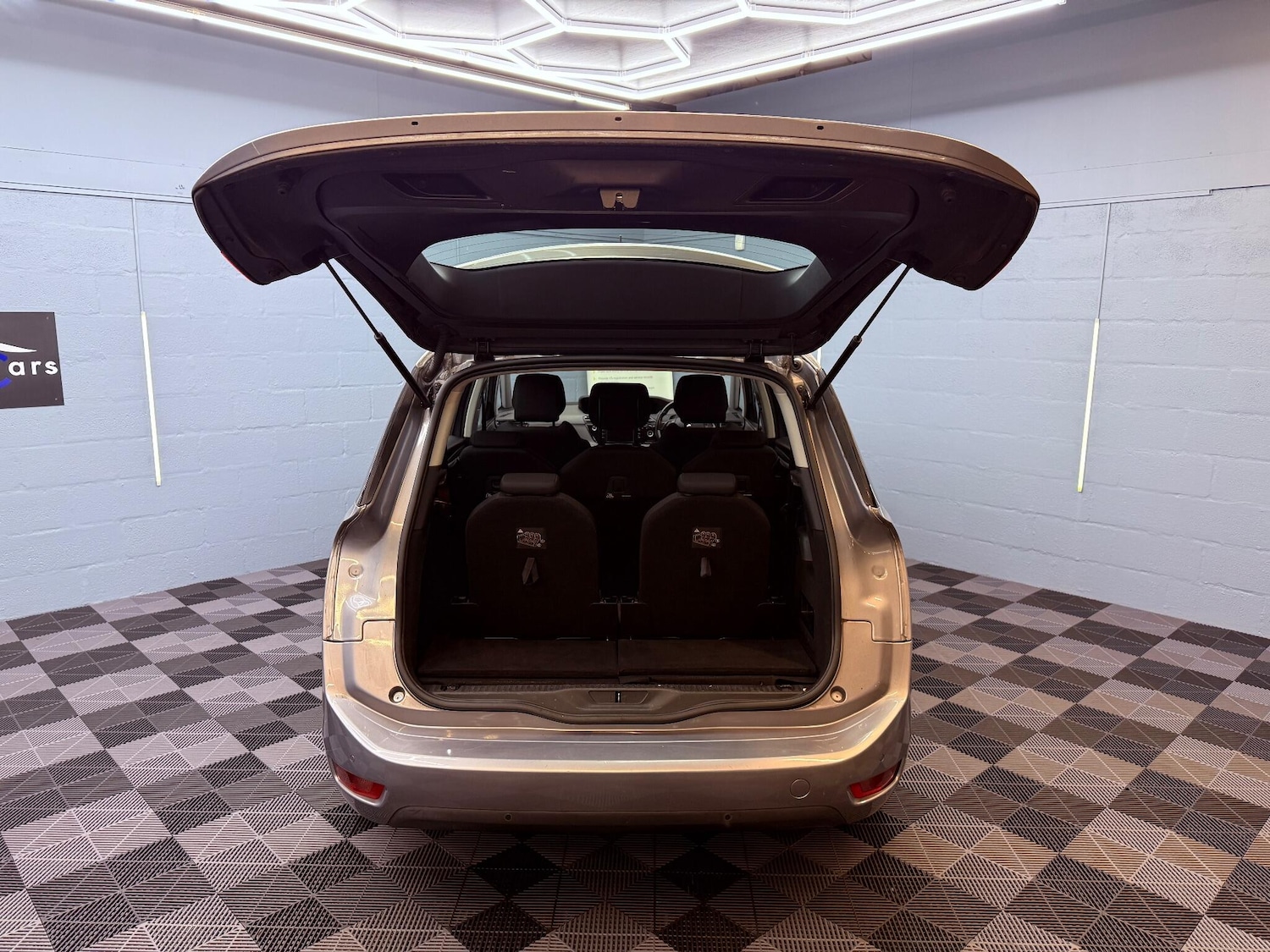 Used Citroen C4 Grand Picasso 2017 for sale - 76994546: Photo 34