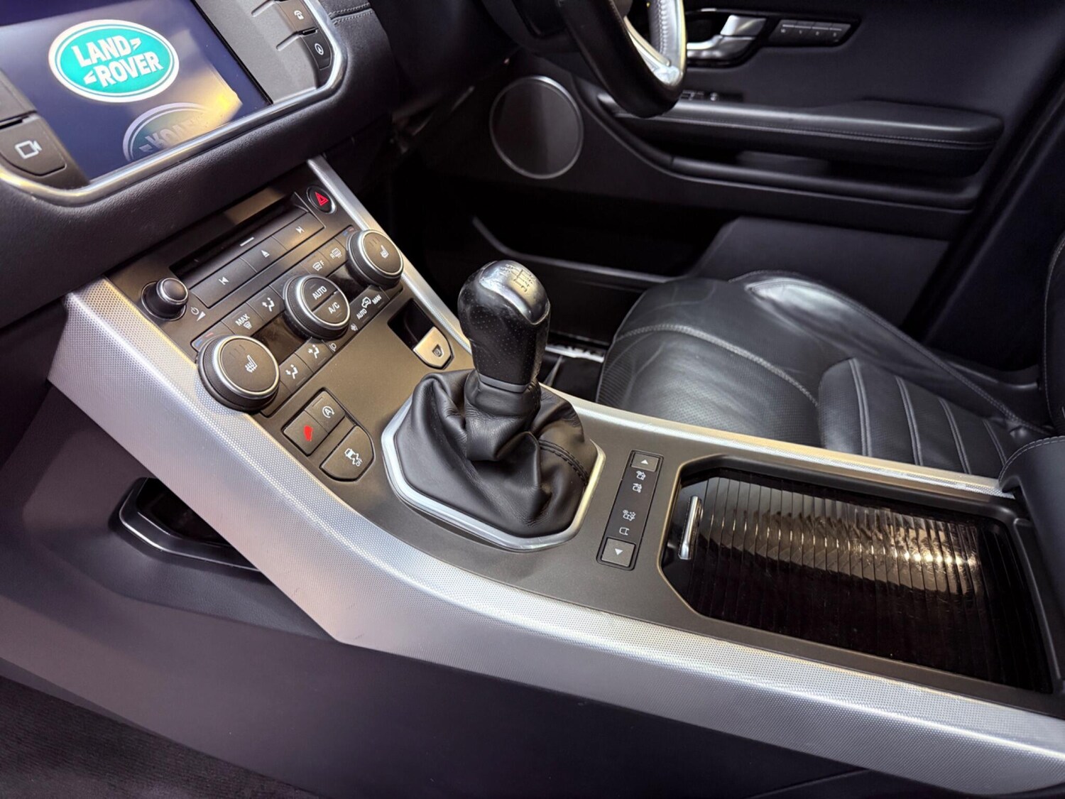 Used Land Rover Range Rover Evoque 2016 for sale - 77683228: Photo 32