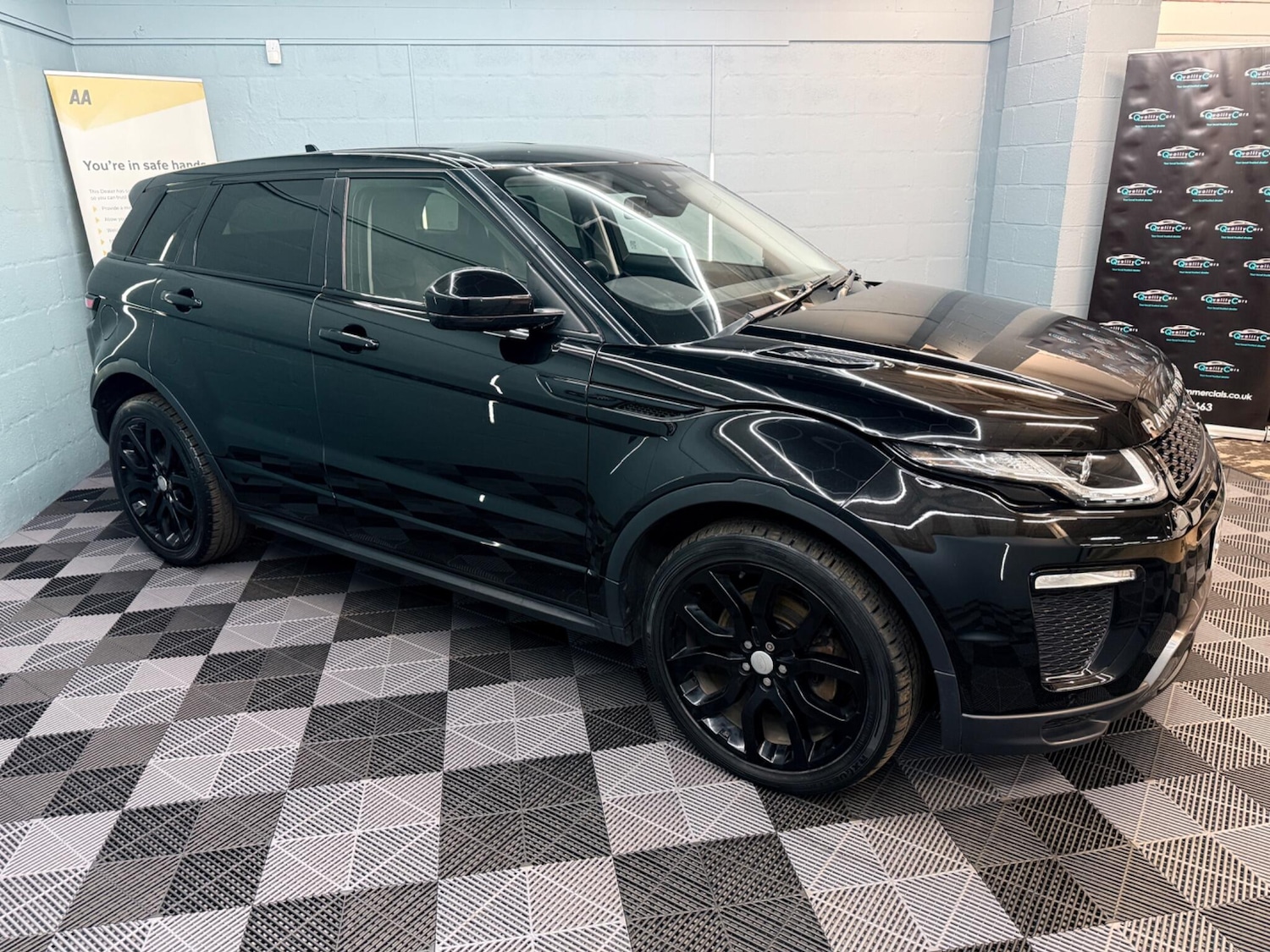 Used Land Rover Range Rover Evoque 2016 for sale - 77683228: Photo 4